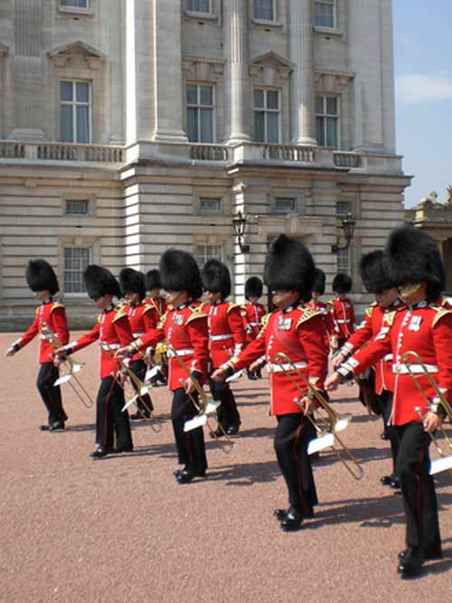 buckingham palace's guards marching